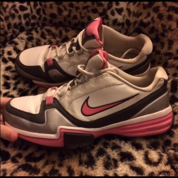 Nikes - Picture 2 of 2